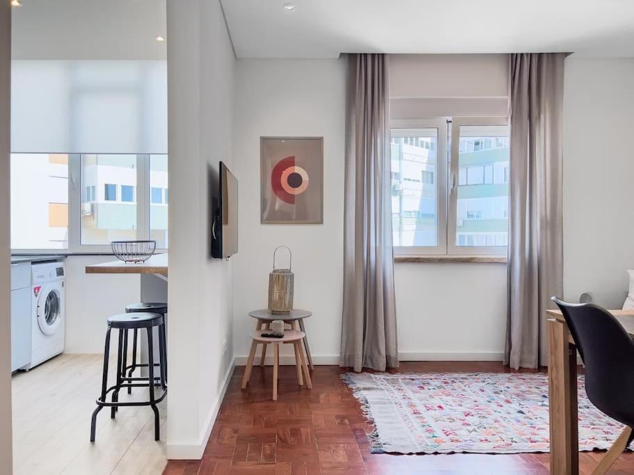 Apartmán Olaias Lisbon 2 Bed Near Metro 2 Exteriér fotografie