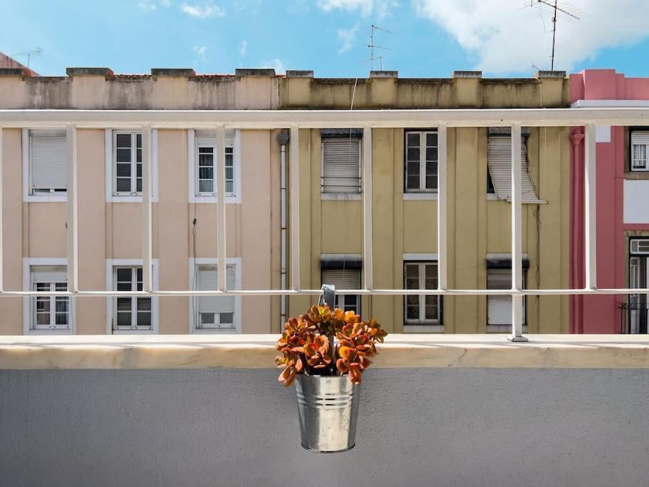 Apartmán Olaias Lisbon 2 Bed Near Metro 2 Exteriér fotografie